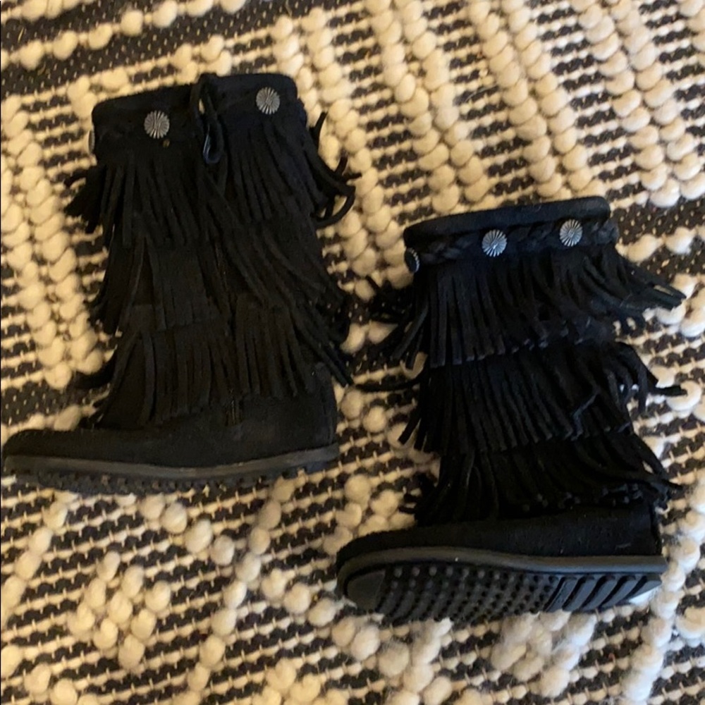 Minnetonka toddler boots